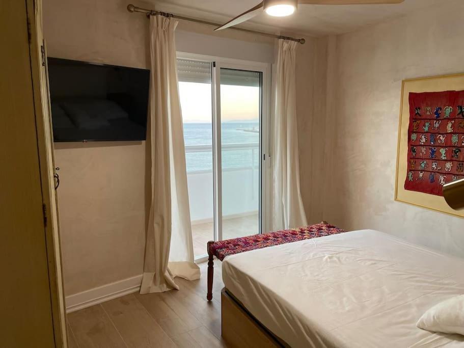 Maravilloso Apartamento En Primera Linea De Playa. Торреґуадіаро Екстер'єр фото